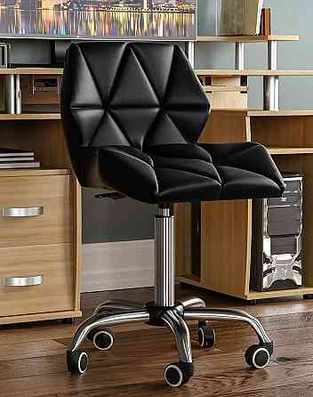 Офісне крісло Стар Нью чорне Днепр