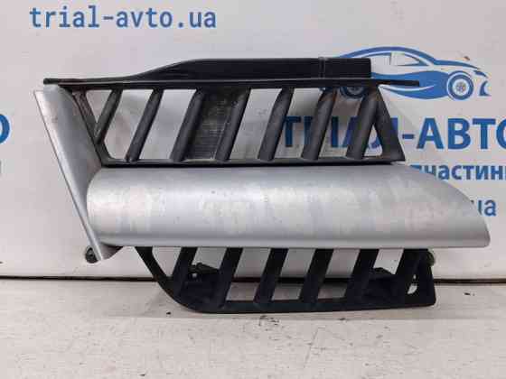 Решетка переднего бампера правая Mitsubishi Outlander CU 2.4 БЕНЗИН 4G69 2003 (б/у) Киев