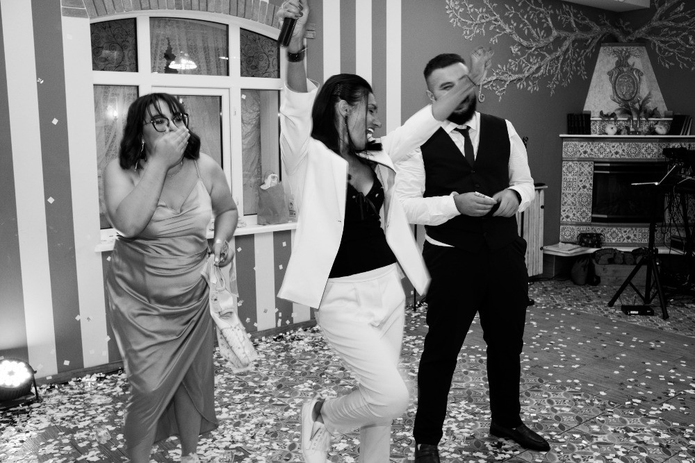 Организация и проведение свадеб. Ведущая, тамада, живая музыка, шоу Одесса - изображение 2