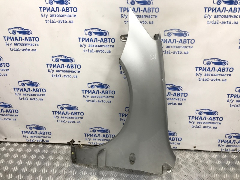 Крыло переднее левое Mitsubishi Lancer 9 1.6 БЕНЗИН 4G18 2003 (б/у) Київ - зображення 1