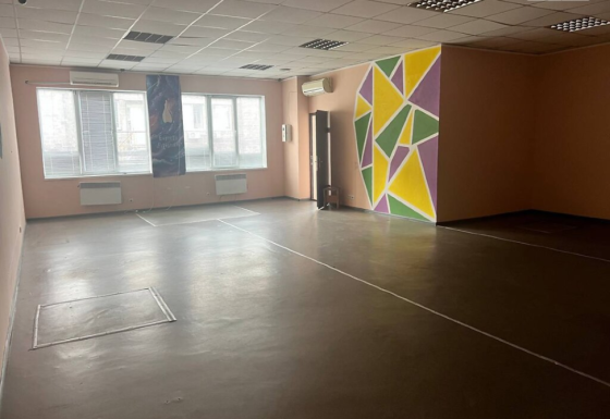 Почайна метро,просп Степана Бандери 21, офіс 74м Киев