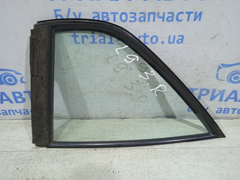 Стекло двери задней правой (форточка) Mitsubishi Lancer 9 1.6 БЕНЗИН 4G18 2003 (б/у) Киев - изображение 1