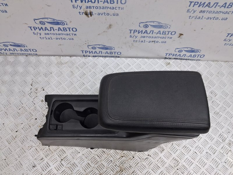 Подлокотник Chevrolet Captiva C140 2.2 DIESEL Z22D1 2006 (б/у) Киев - изображение 2