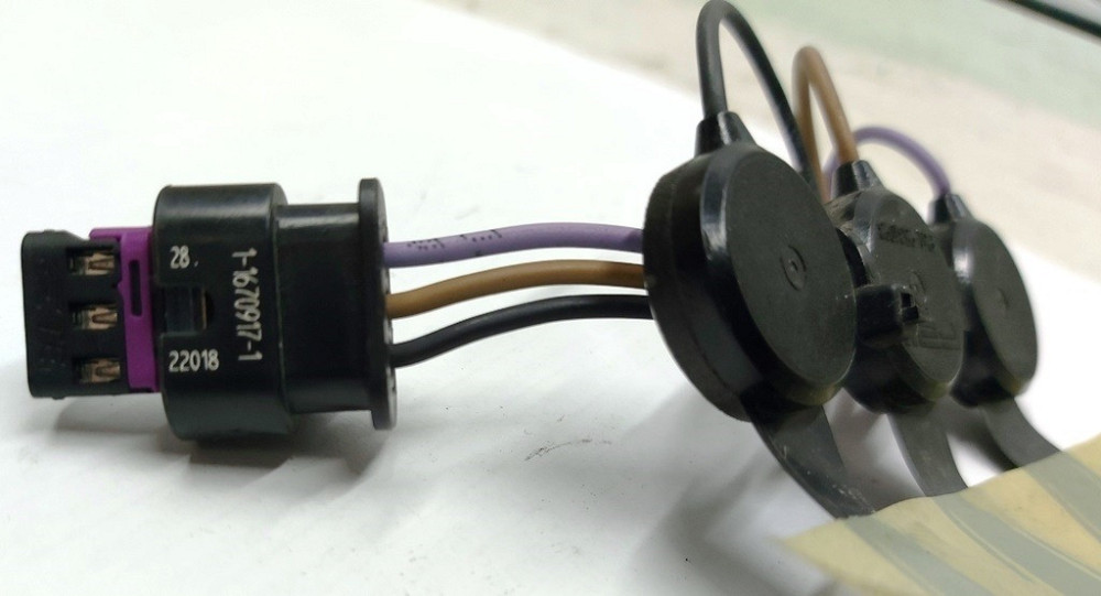 Разъём электропроводки подогрева лобового стекла со шлейфом Tesla model 3 9531093 Київ - зображення 3