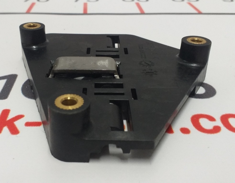 Кронштейн мотора привода люка левый Tesla model S, model S REST 1003242-00-A Киев - изображение 3