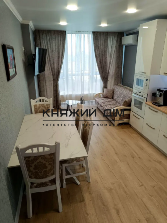 Продаж 1 кімнатної квартири ЖК Лебединий  м. Харківська КОД № 21147162 Київ
