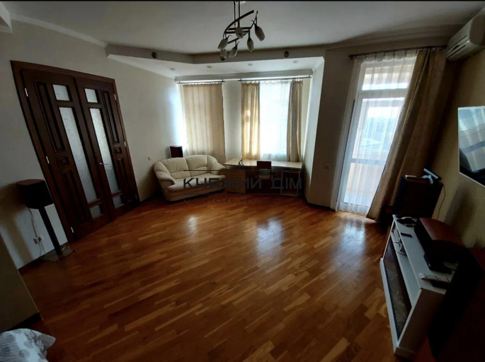 Продаж 1-кімнатної квартири біля м. Печерська по вул. Щорса/Євгена Коновальця, код 21146756 Київ - зображення 1