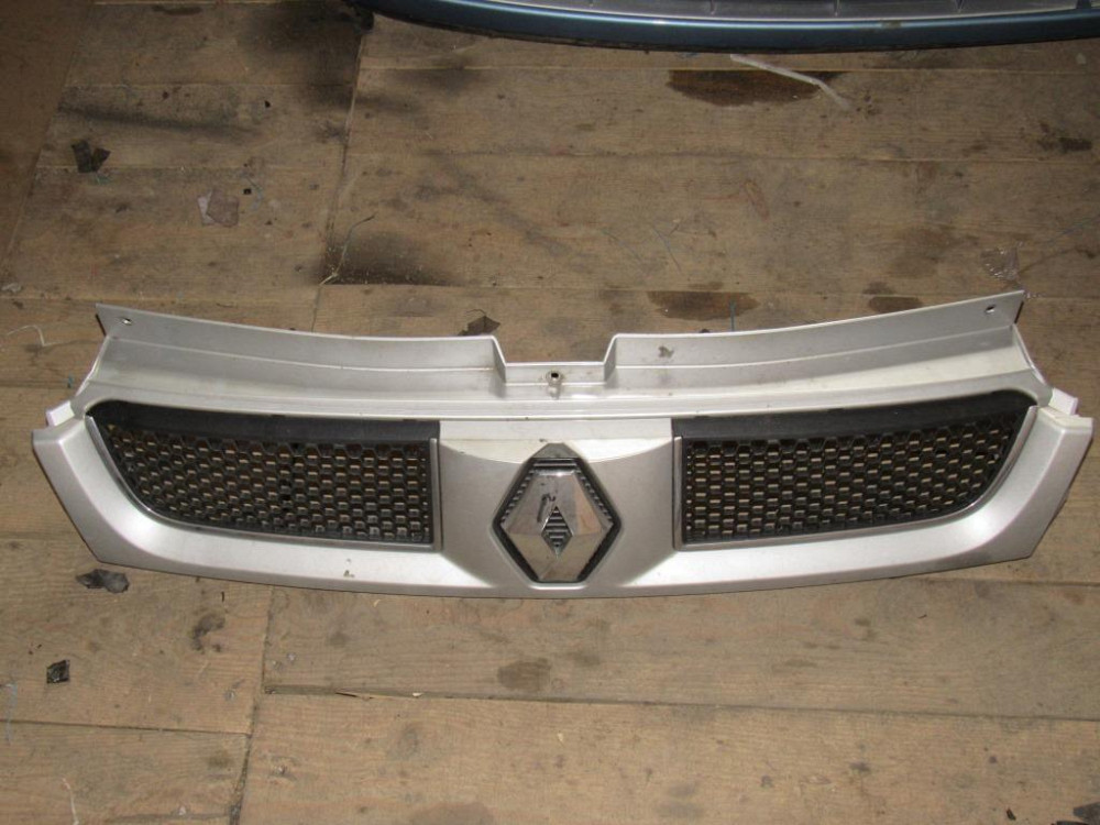 Решетка бампера Renault Trafic 2001-2006 Ковель - изображение 1