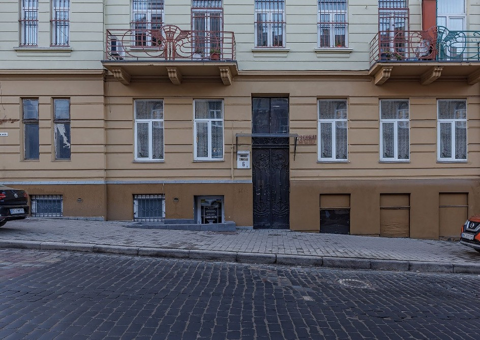 Офіс з ремонтом та меблями. Центр міста. Фасадний вхід. Без комісії Львов - изображение 1
