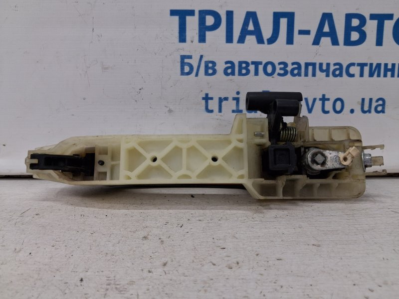 Ручка двери внешняя передняя правая SsangYong Korando C200 2.0 DIESEL D20DT 2010 (б/у) Киев - изображение 3