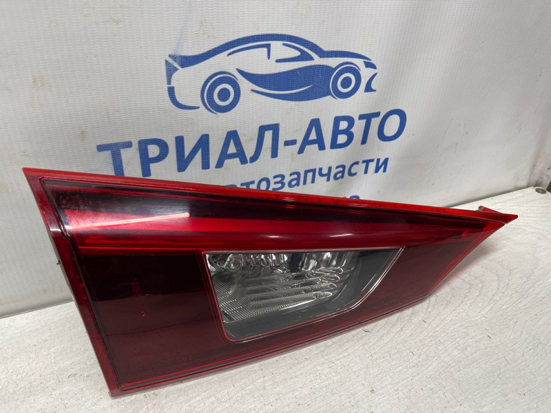 Фонарь задний внутренний левый Mazda 3 BM 2.2 DIESEL 2013 (б/у) Киев - изображение 3