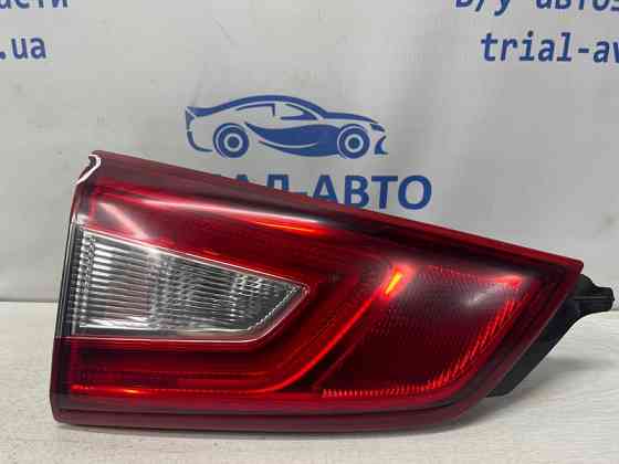 Фонарь задний внутренний левый Nissan Qashqai J11 1.6 DIESEL R9M 2013 (б/у) Киев