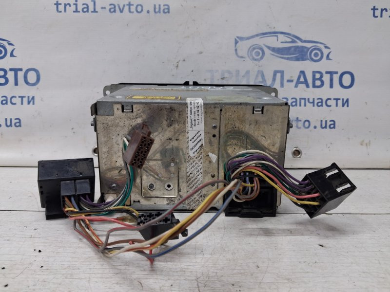 Магнитофон Volkswagen Caddy 2K 1.9 DIESEL BJB 2003 (б/у) Киев - изображение 4