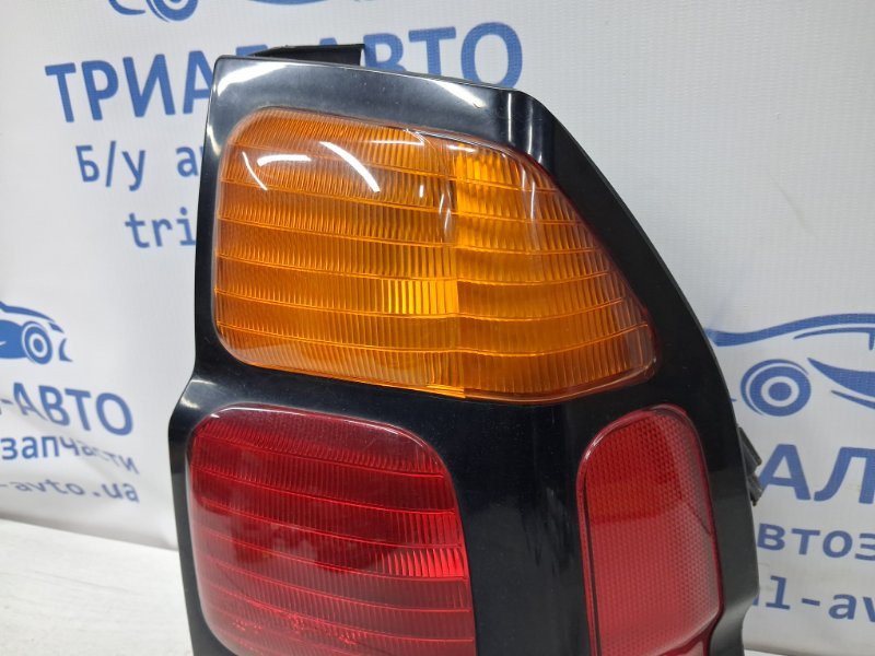 Фонарь задний внешний правый Mitsubishi Pajero Sport K9 2.5 DIESEL 4D56 1996 (б/у) Киев - изображение 2