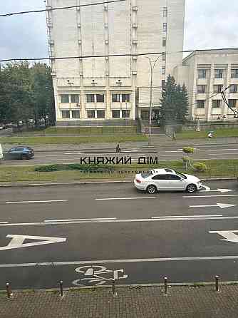 Продається 2-кімнатна квартира за адресою вул.Алмазова, 9 Киев