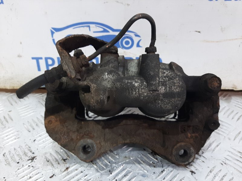 Суппорт передний правый Mitsubishi Pajero Sport K9 2.5 DIESEL 4D56 1996 (б/у) Киев - изображение 4