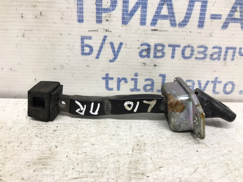 Ограничитель двери передний правый Mitsubishi Lancer 2007-2017 5702A079 (Арт. 34768) Киев - изображение 1