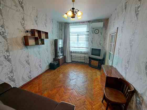 Продам. 2-к.кв. 4/4, Нагорка, вул. Паторжинського. Дніпро