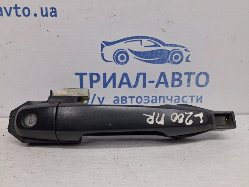 Ручка двери внешняя передняя правая Mitsubishi L200 KB 2.5 DIESEL 4D56 2006 (б/у) Київ - зображення 1