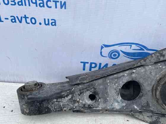 Рычаг задней подвески нижний поперечный (под пружину) Kia Sorento UM 2.4 БЕНЗИН G4KJ 2014 (б/у) Киев