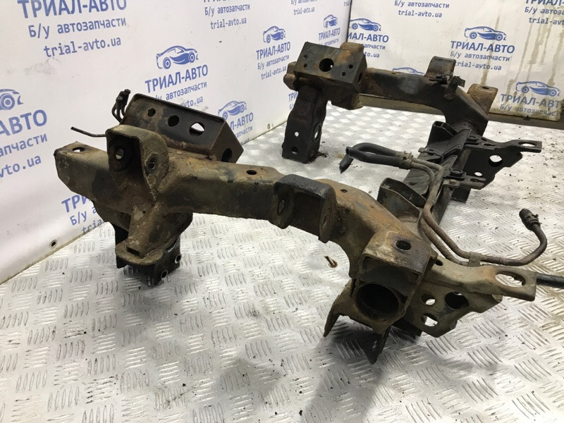 Балка передней подвески Mitsubishi Pajero Wagon 3 3.2 ДИЗЕЛЬ 4M41 1999 (б/у) Київ - зображення 4