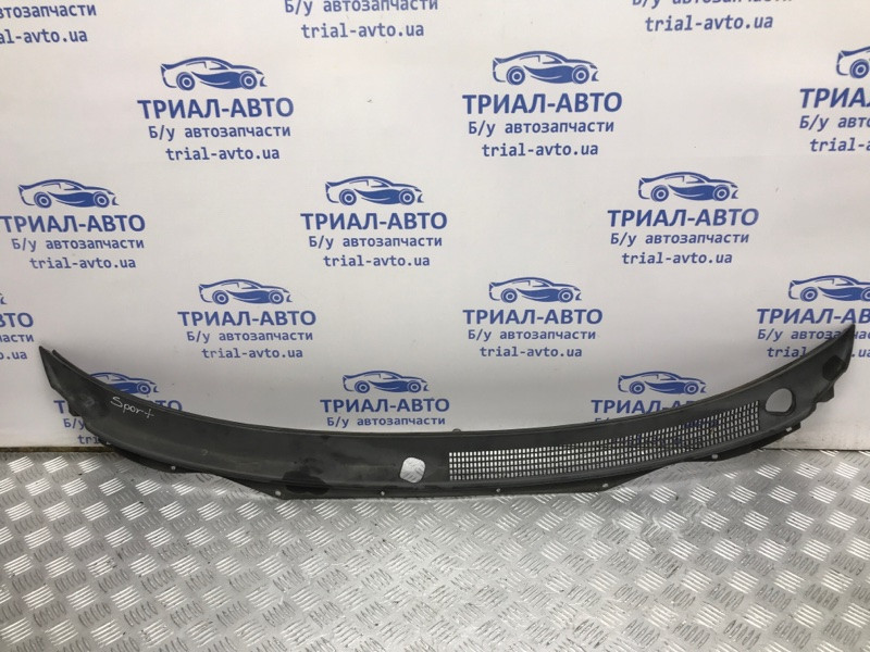 Дефлектор дворников Mitsubishi Pajero Sport K9 3.0 БЕНЗИН 6G72 1996 (б/у) Київ - зображення 1