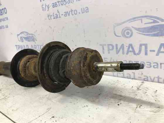 Амортизатор Передний Mitsubishi Pajero Wagon 3 3.2 ДИЗЕЛЬ 4M41 1999 (б/у) Київ