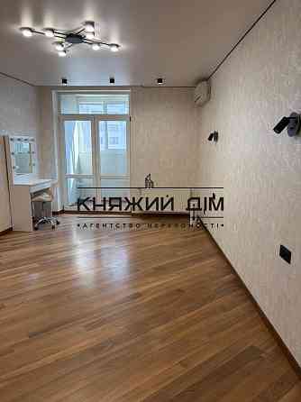 Продаж 4-кімнатної квартири метро Лівобережна, код 21147425 Київ