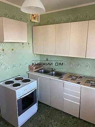 Оренда 3-х. кімнатної, роздільної на Троєщине. Код: 11204310 Київ