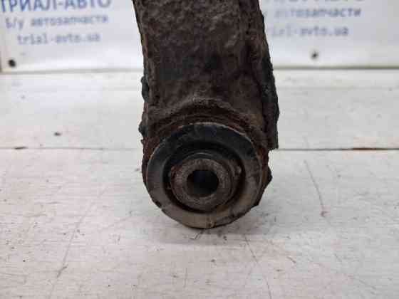 Рычаг правый Hyundai Tucson 2004-2009 545012E011 (Арт. 63179) Київ