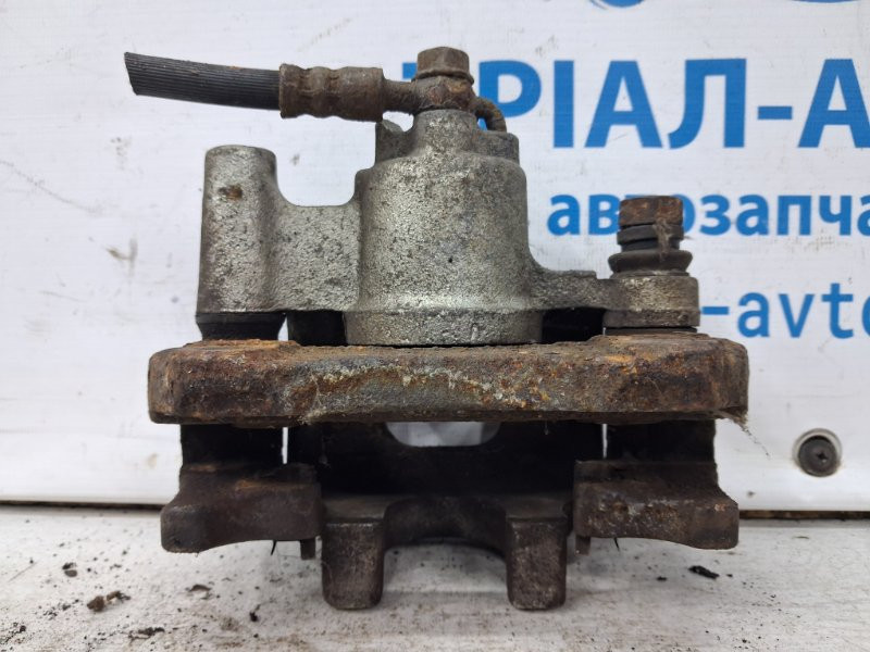 Суппорт задний правый Toyota Camry XV30 3.0 БЕНЗИН 1MZFE 2001 (б/у) Киев - изображение 4