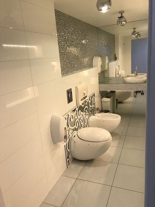 Продам. Офис 200 м.кв. 4/7, ул.Надежды Алексеенко 21 Днепр - изображение 4