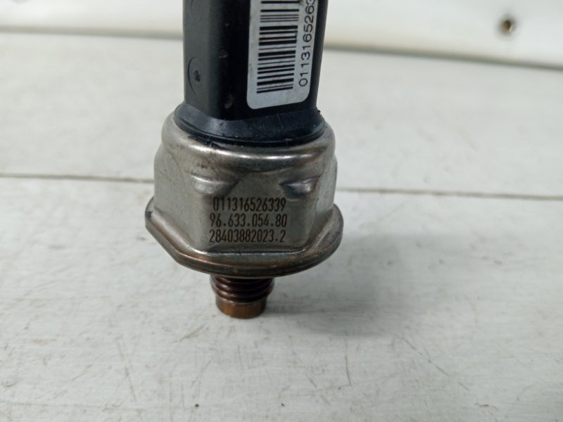 Датчик давления топлива в рейке Ford Kuga CBS 2.0 DIESEL 2011 (б/у) Київ - зображення 4