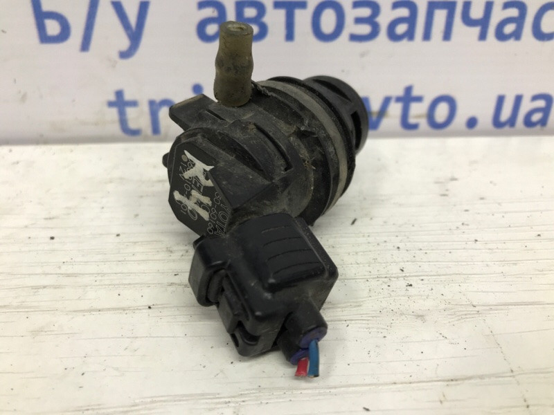 Насос омывателя стекла Toyota RAV 4 A30 2.0 БЕНЗИН 1AZFE 2005 (б/у) Киев - изображение 2