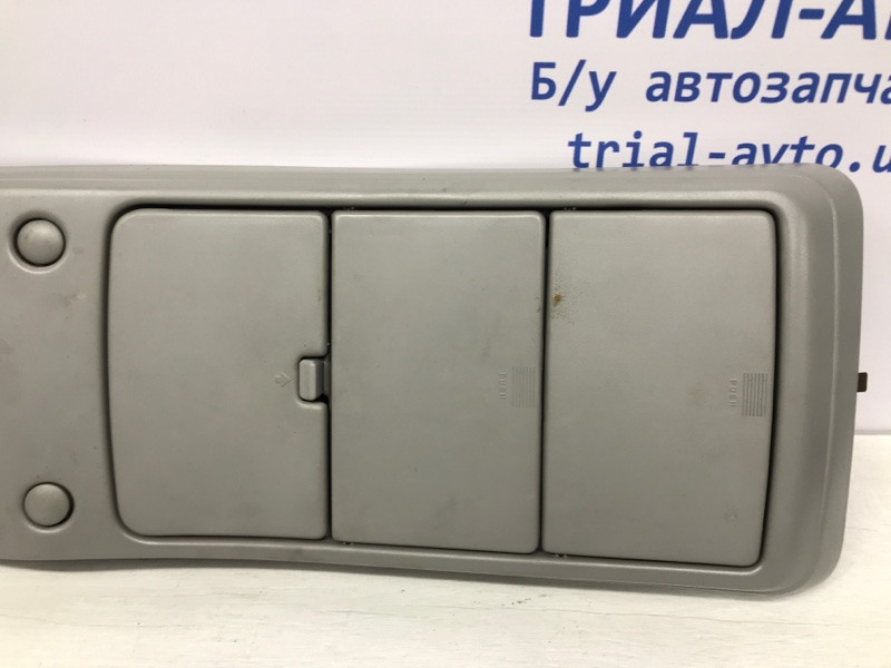 Плафон передний Mitsubishi Pajero Sport K9 2.5 DIESEL 4D56 1996 (б/у) Київ - зображення 3