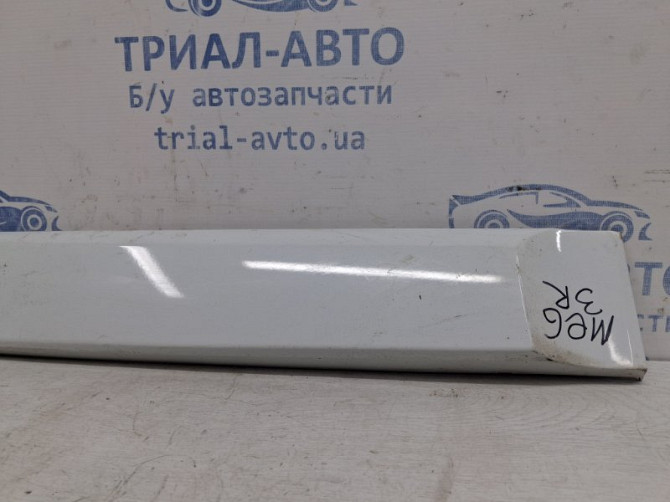 Накладка двери Renault Megane 3 1.5 DIESEL K9K 2008 задн. прав. (б/у) Київ - зображення 3