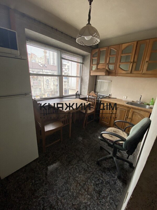 Продаж 2-кімнатної роздільної квартири, вул. Велика Васильківська, 102, м. Палац Україна Київ - зображення 1