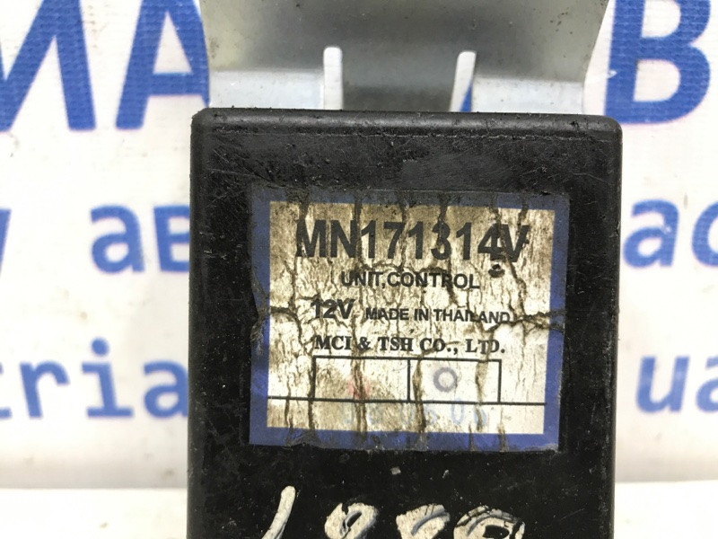 Блок управления полным приводом Mitsubishi L200 KB 2.5 ДИЗЕЛЬ 4D56U 2006 (б/у) Киев - изображение 3