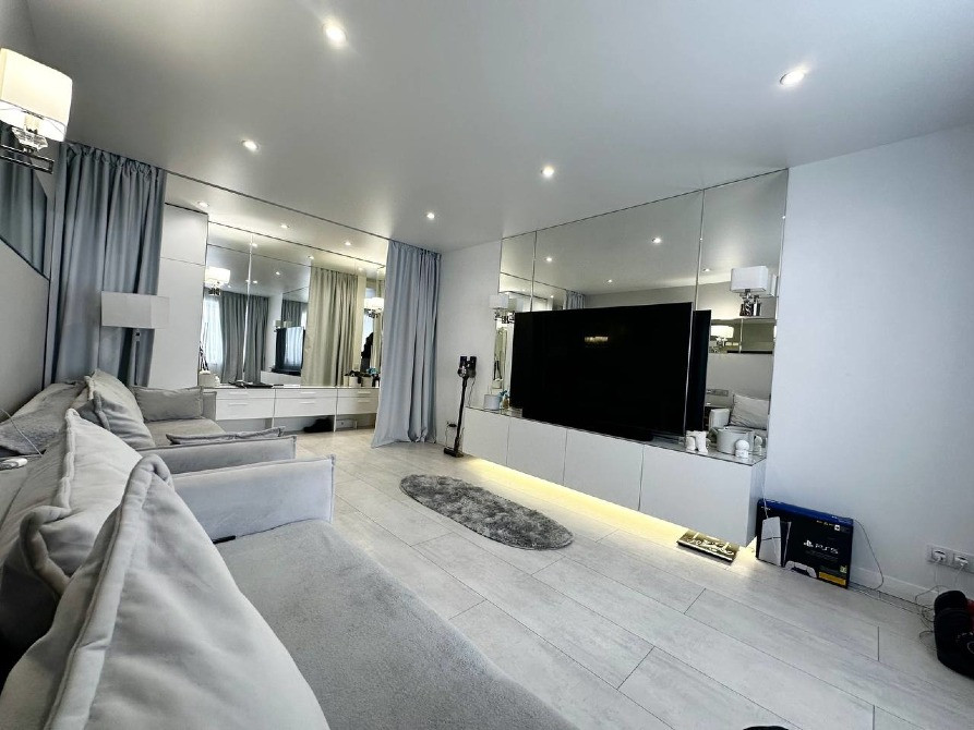 Продам 3-к квартиру с ремонтом, ж/м Победа 6 / пр. Героев Дніпро - зображення 2