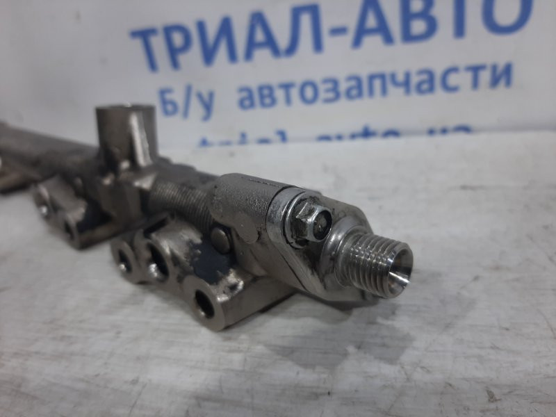 Топливная рампа Nissan Juke F15 1.6 TURBO MR16DDT 2010 (б/у) Київ - зображення 3