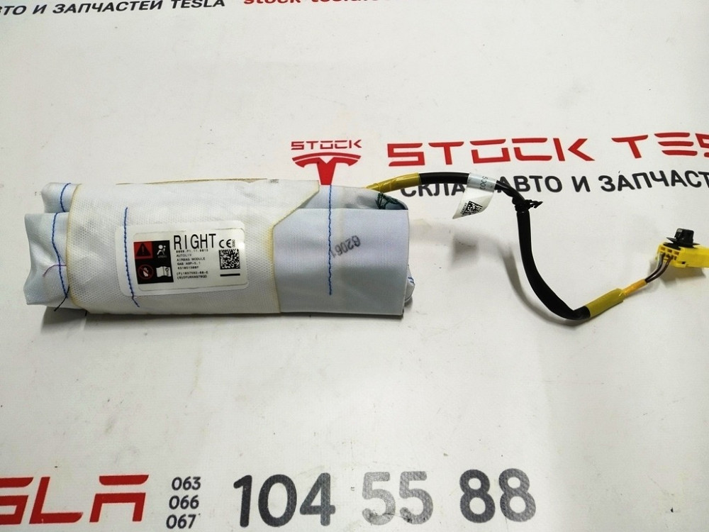 Подушка безопасности сиденья 2-го ряда правая Tesla model X 1037582-00-E Киев - изображение 1