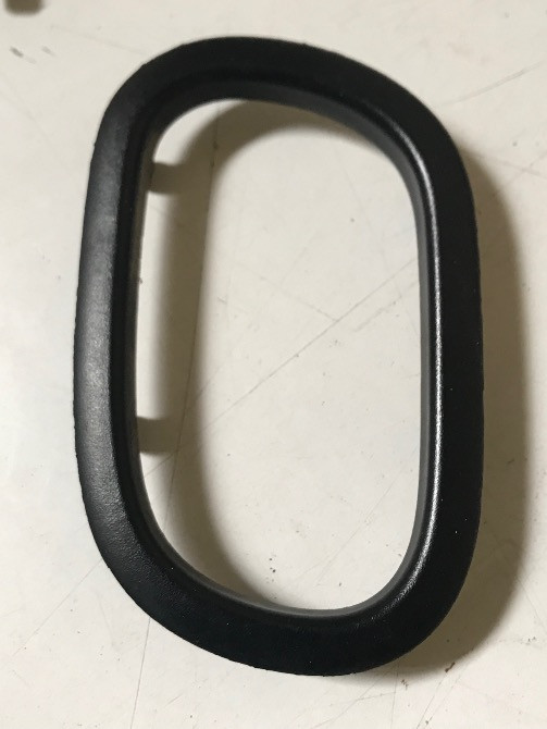 Бу накладка левой внутренней ручки двери Renault Laguna 1, 7700823288 . Кропивницкий - изображение 1