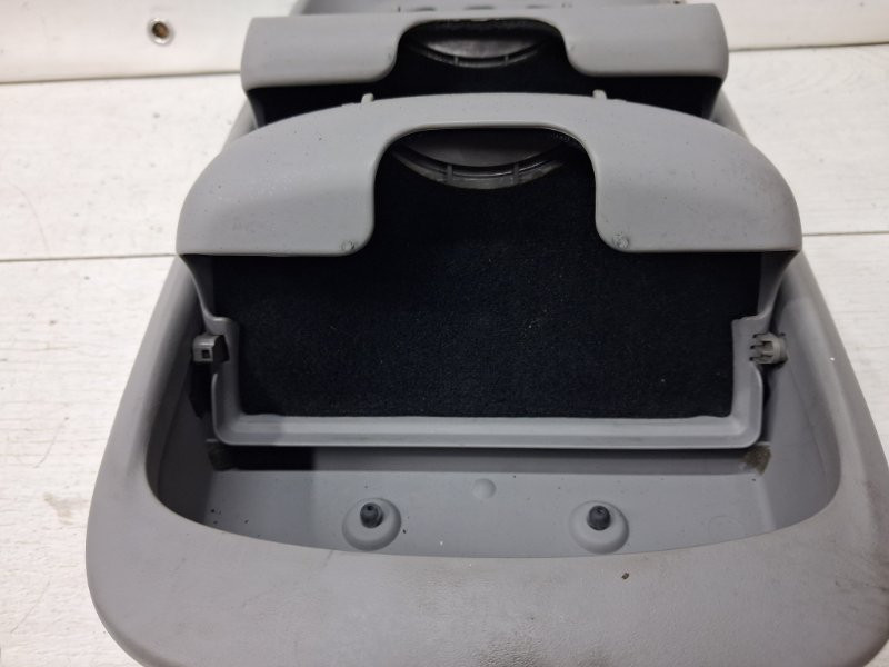 Плафон передний Kia Sorento BL 2.5 DIESEL D4CB 2002 (б/у) Киев - изображение 2