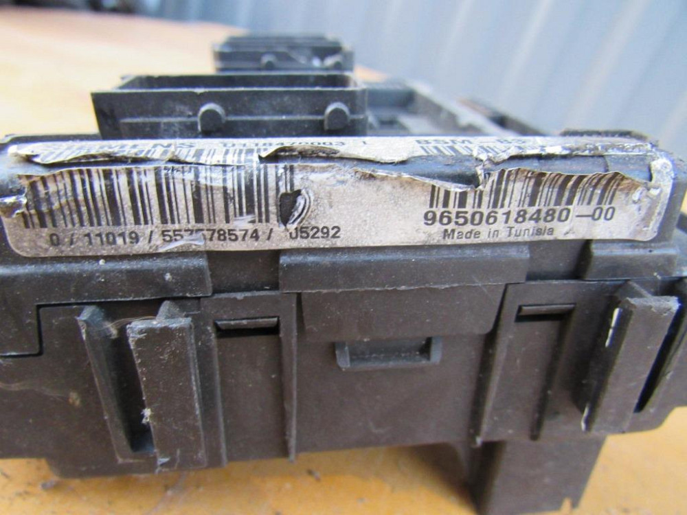 Блок предохранителей Citroen Berlingo 1996-2007 (9650618480) Ковель - зображення 2