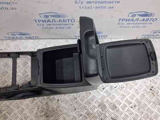 Подлокотник Kia Sorento BL 2.5 DIESEL D4CB 2002 (б/у) Киев