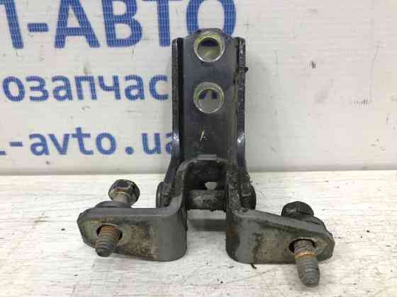 Петля двери задней правой нижняя Mitsubishi Outlander CU 2.4 БЕНЗИН 4G69 2003 (б/у) Киев