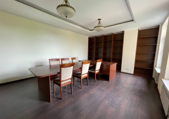 Контрактова пл метро,вул Нижній Вал 15, офіс 75м Київ