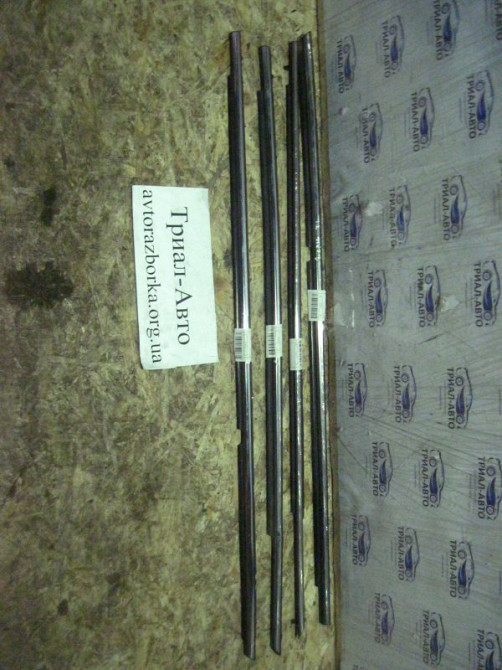 Молдинг стекла двери задний Toyota Camry XV40 2006 задн. (б/у) Київ - зображення 1