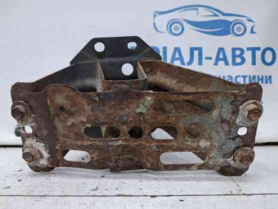 Кронштейн усилителя заднего бампера Toyota Avensis T25 2.2 DIESEL 2ADFTV 2002 лев. (б/у) Киев