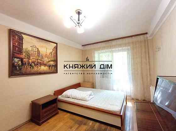 Продаж 3 кімнатної квартири м. Політехнічний інститут Київ